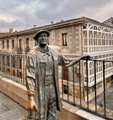 Transport from Bilbao to the Basque capital
